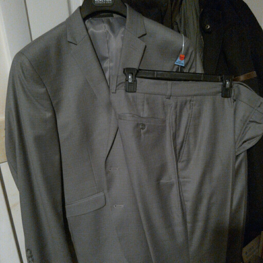 KENNETH COLE Full suit